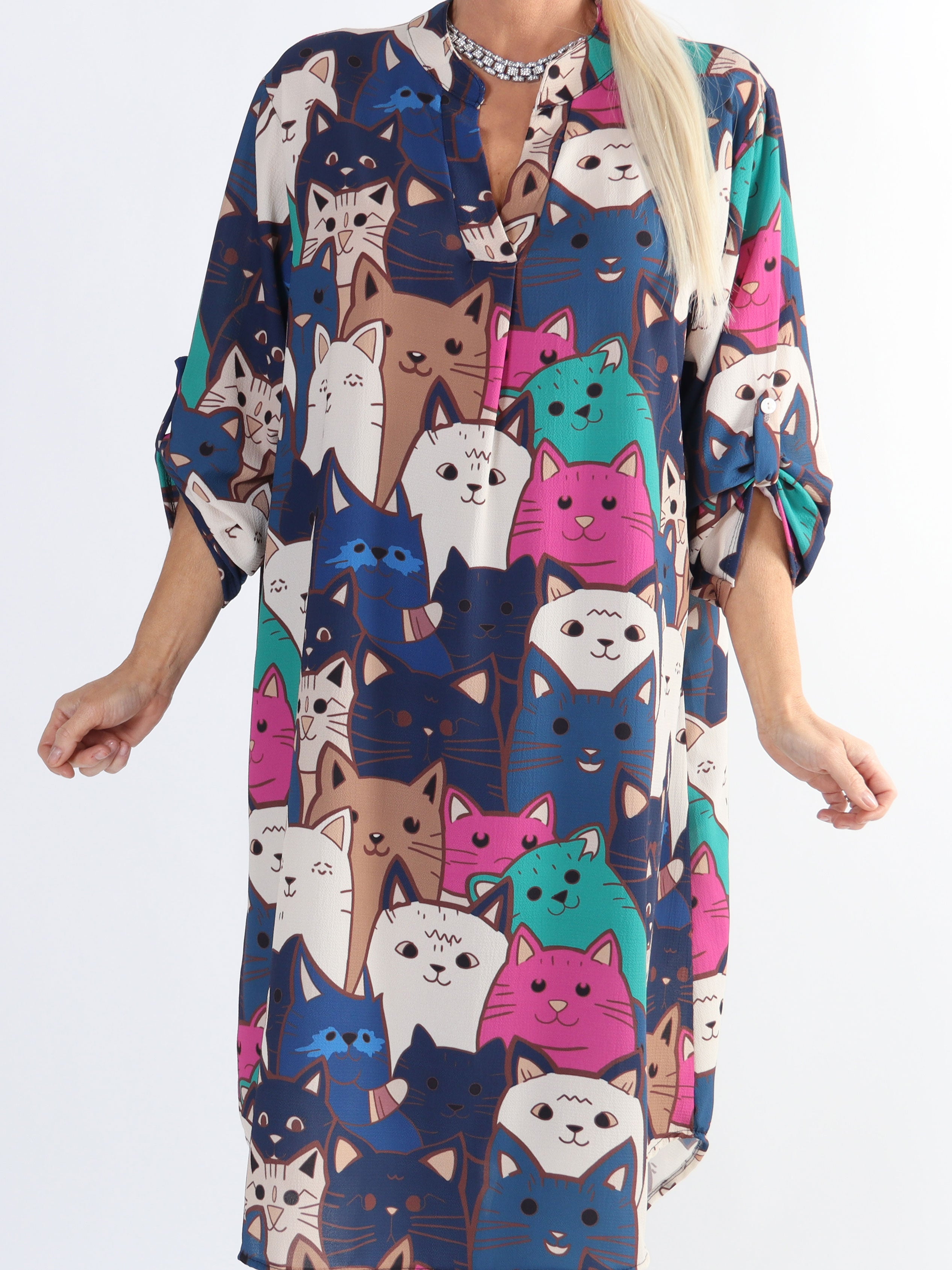 Vanesa Cat Long - Plus size let og luftig kjole med katteprint